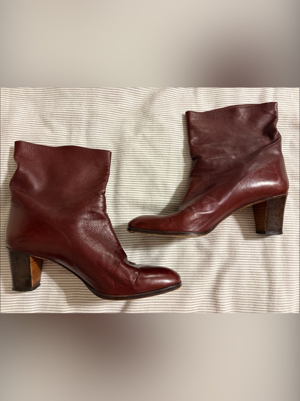 Vintage Calvin Klein Collection Italian Leather Ankle Boots Sz 8 - Burgundy